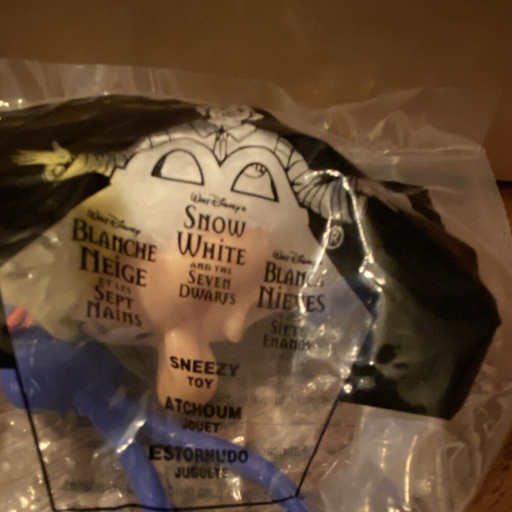 McDonald's Disney Snow White Toy #9 Sneezy Sealed in Bag (2001) Vintage